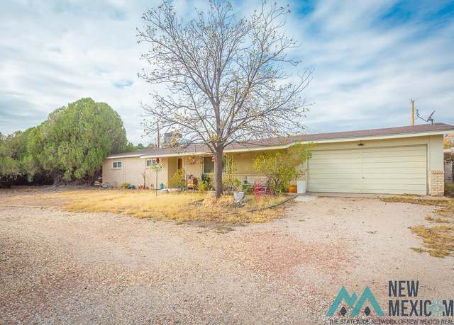 Property at 1007 N 8th St, Carlsbad, NM 88220, 3 beds, 1.5 baths