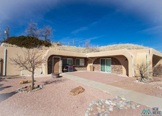 Property at 1708 Linda Dr, Gallup, NM 87301, 3 beds, 2.5 baths