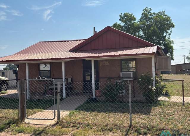 Property at 909 S Prince St, Clovis, NM 88101, 3 beds, 2 baths