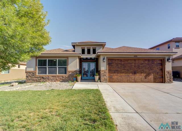 Property at 2030 E Parkwood Ave, Hobbs, NM 88240, 4 beds, 2 baths