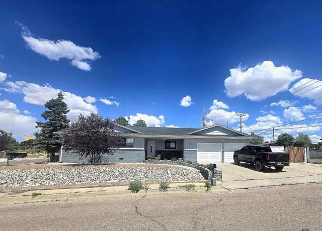 Property at 1607 S Cliff Dr, Gallup, NM 87301, 3 beds, 2 baths