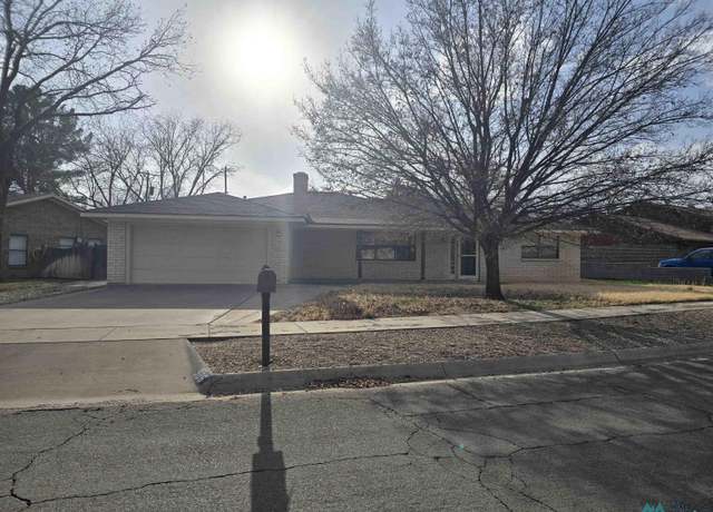 Property at 906 Pearson Dr, Roswell, NM 88201, 3 beds, 2 baths