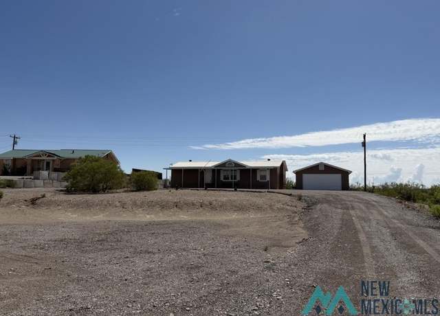 Property at 220 Country Dr, Elephant Butte, NM 87935, 3 beds, 2 baths