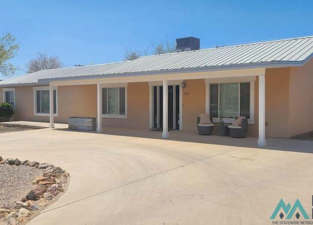 Property at 806 Sierra Dr, Truth Or Consequences, NM 87901, 3 beds, 2.5 baths