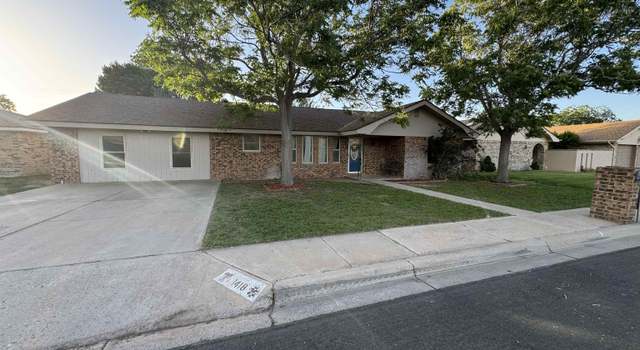 Photo of 1418 W Paige Dr, Hobbs, NM 88240