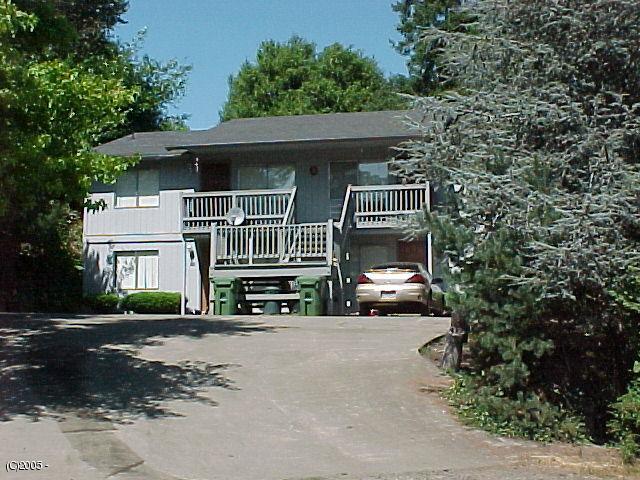 732 SE 4TH St, Toledo, OR 97391-1720 | MLS# 05-2572 | Redfin