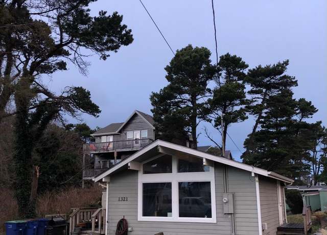 Property at 1321 NW 18th St, Lincoln City, OR 97367, 1 bed, 1 bath