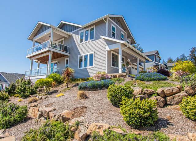 Property at 4231 SE Lee Ave, Lincoln City, OR 97367, 3 beds, 2.5 baths