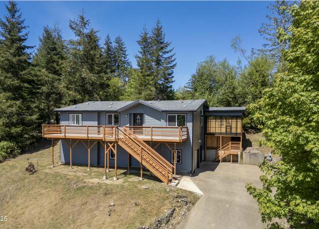 Property at 620 NE Ridge Dr, Toledo, OR 97391, 3 beds, 2 baths