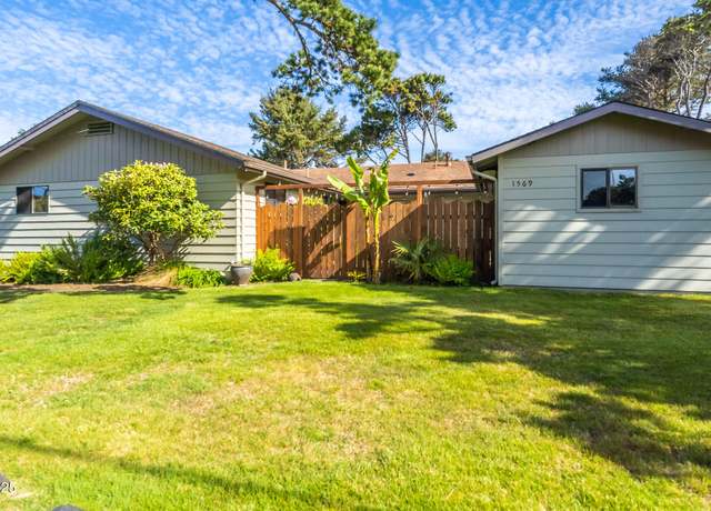 Property at 1569 NW 33rd St, Lincoln City, OR 97367, 3 beds, 2 baths