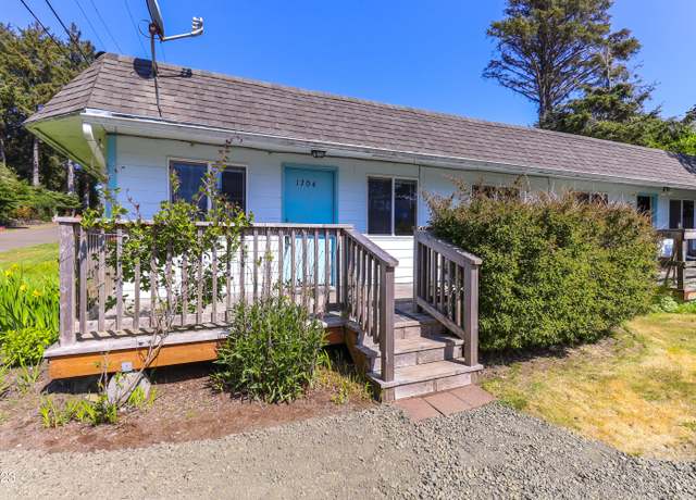 Property at 1704 NW 26th St NW Unit 3 units, Lincoln City, OR 97367, 3 beds, 3 baths