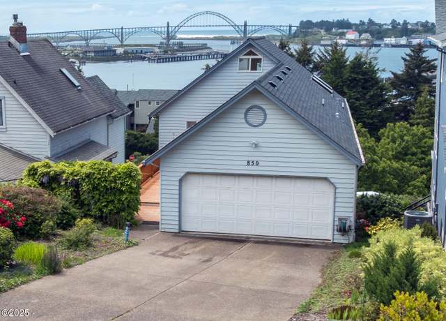 Property at 850 SE Crescent Pl, Newport, OR 97365, 2 beds, 3 baths