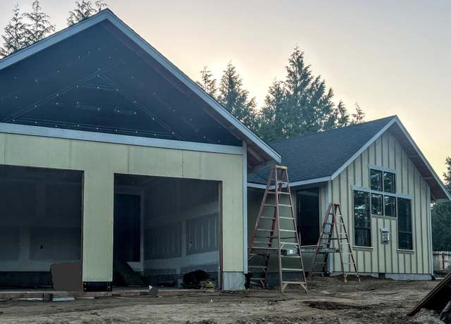 Property at 950 SW Dolores Dr, Waldport, OR 97394, 3 beds, 2 baths
