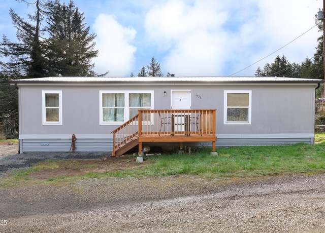 Property at 1578 NW Spruce St, Toledo, OR 97391, 3 beds, 2 baths