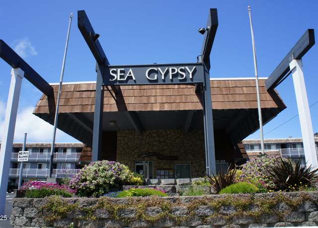 Property at 145 NW Inlet Ave #204, Lincoln City, OR 97367, 1 bed, 2 baths