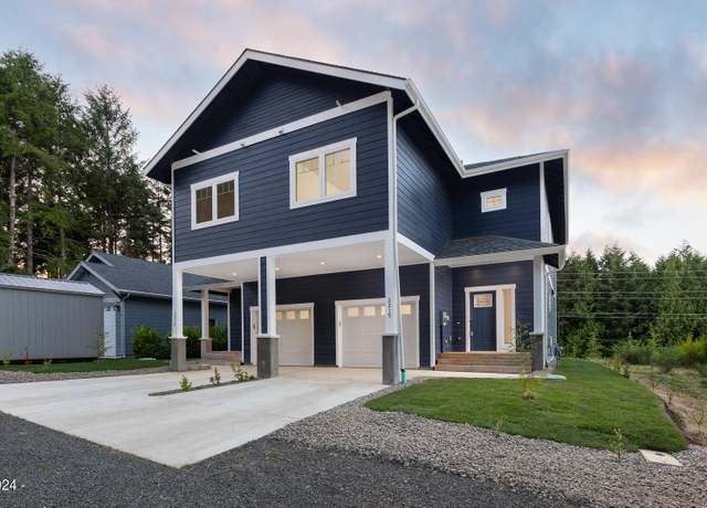 Property at 2219 SE 14th St, Lincoln City, OR 97367, 3 beds, 2.5 baths