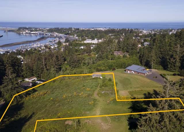 Property at 142 SE Norman St, Newport, OR 97365