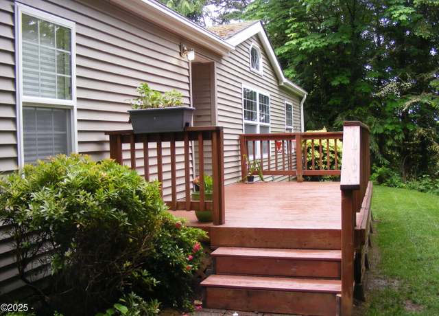 Property at 145 NE Magnolia St, Toledo, OR 97391, 3 beds, 2 baths
