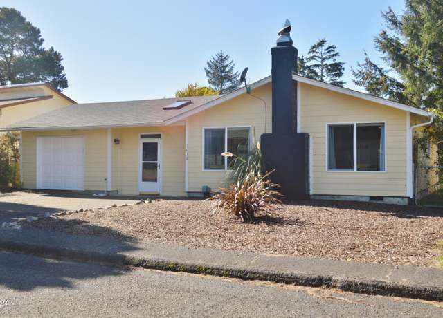 Property at 1010 SE Rolph Ct, Waldport, OR 97394, 3 beds, 1 bath