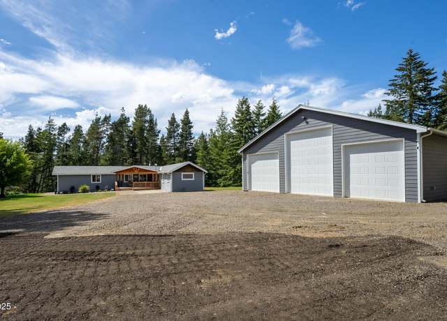 Property at 19435 Derrick Rd, Cloverdale, OR 97112, 2 beds, 3 baths