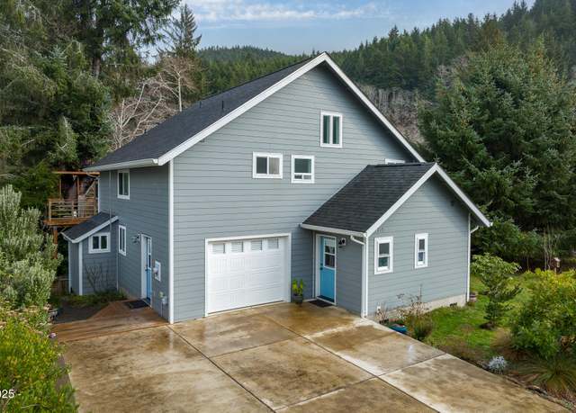 Property at 350 Combs Cir, Yachats, OR 97498, 3 beds, 3 baths