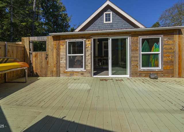 Property at 5045 US-101, Depoe Bay, OR 97341, 2 beds, 1 bath