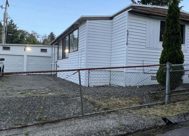 Property at 2316 NE 29th St, Lincoln City, OR 97367, 3 beds, 2 baths