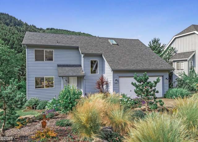 Property at 260 Jennifer Dr, Yachats, OR 97498, 3 beds, 2 baths