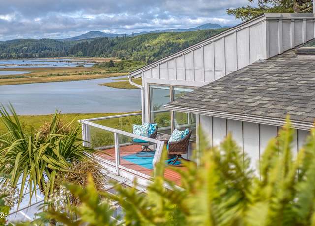 Property at 30 Bluffs Ct, Gleneden Beach, OR 97388, 3 beds, 3 baths