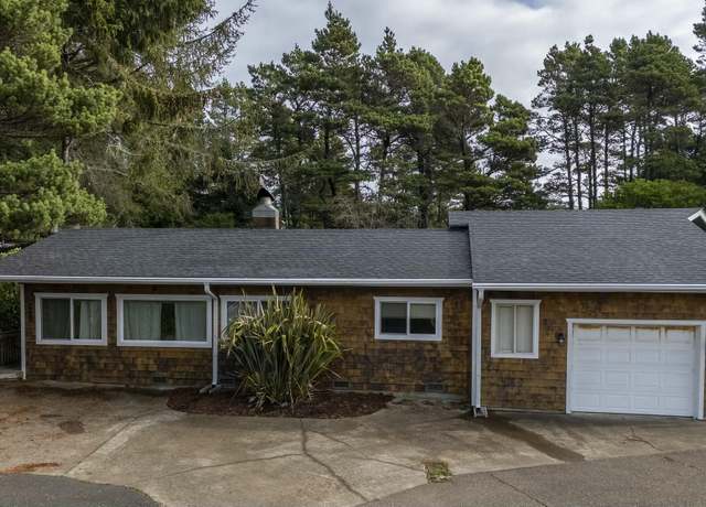 Property at 265 El Pueblo, Lincoln City, OR 97367, 4 beds, 3 baths
