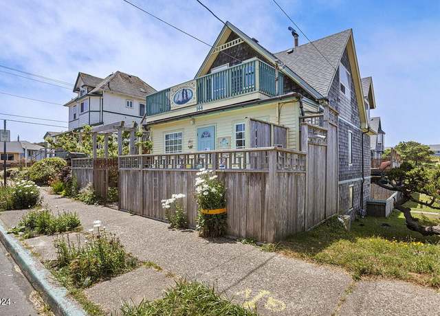 Property at 144 SW Coast St, Newport, OR 97365, 2 beds, 4 baths