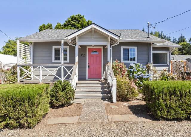 Property at 868 NW 6th St, Toledo, OR 97391, 2 beds, 1 bath