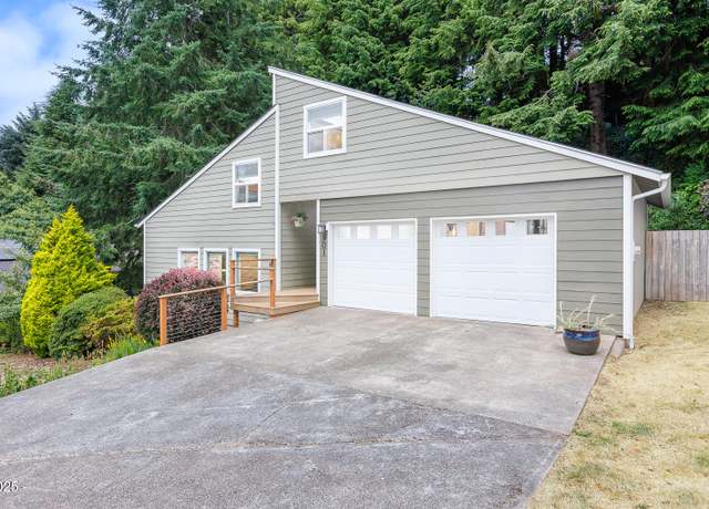 Property at 901 NE Lakewood Dr, Newport, OR 97365, 3 beds, 2 baths