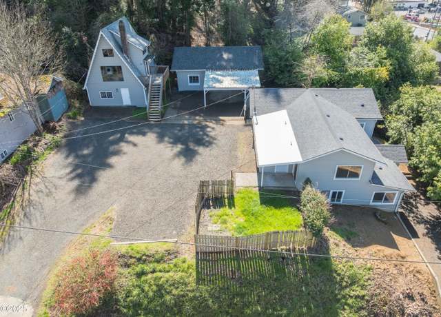 Property at 177 NW 6th St Unit 5 Units, Toledo, OR 97391, 11 beds, 7 baths