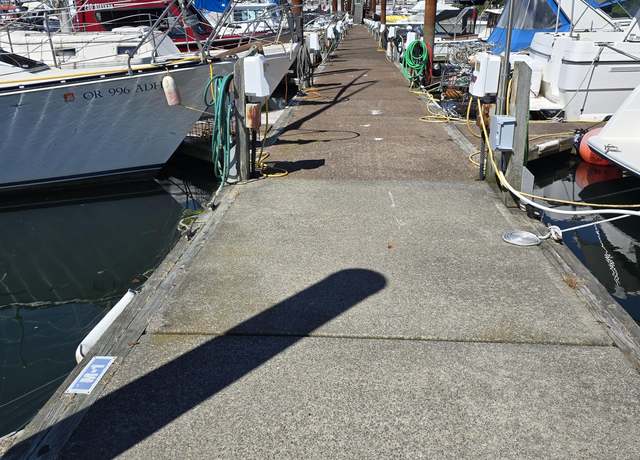 Property at 1000 SE Bay Blvd Unit M125, Newport, OR 97365
