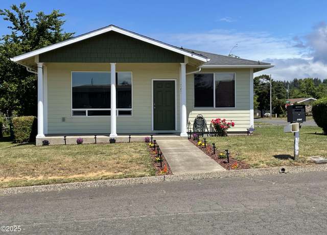 Property at 363 NE 4th St, Newport, OR 97365, 3 beds, 2 baths