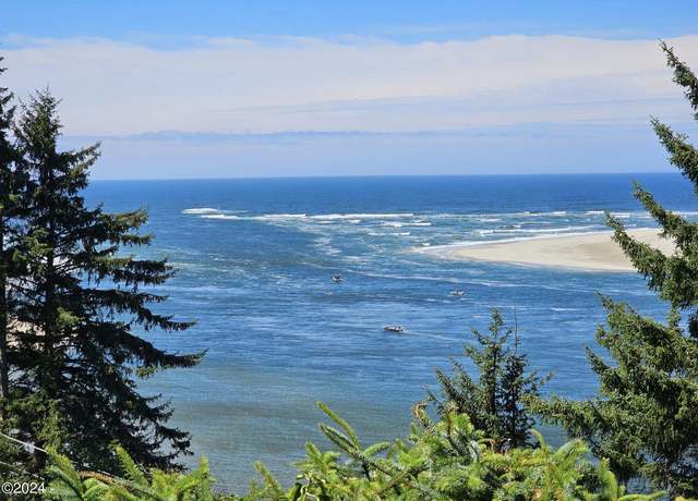 Property at 1050 SW Norwood Dr, Waldport, OR 97394, 2 beds, 2 baths