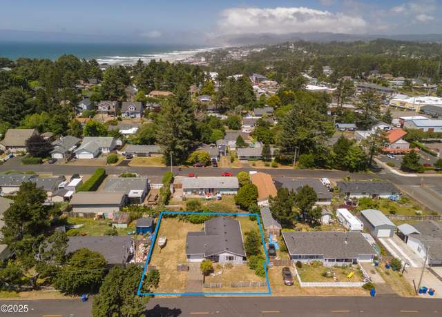 Property at 1115 SW 14th St, Lincoln City, OR 97367, 3 beds, 1 bath