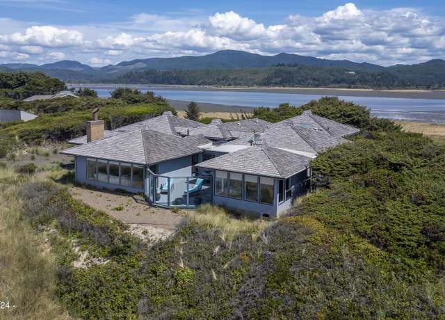 Property at 28 Spouting Whale Ln, Gleneden Beach, OR 97388, 4 beds, 3 baths