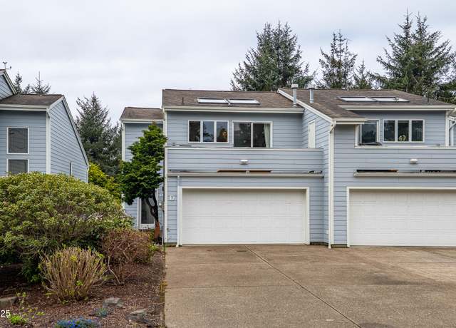 Property at 3930 NE Megginson St Unit D, Newport, OR 97365, 2 beds, 2.5 baths