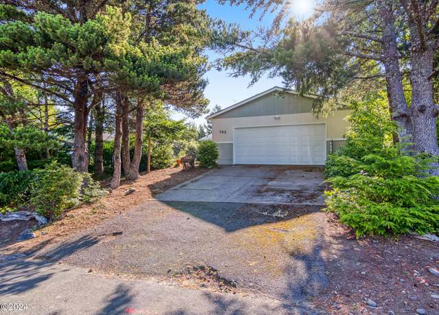 Property at 765 SE Bird Ave, Waldport, OR 97394, 3 beds, 2 baths