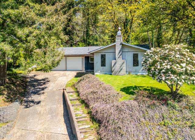 Property at 984 SE Loren, Toledo, OR 97391, 3 beds, 2 baths