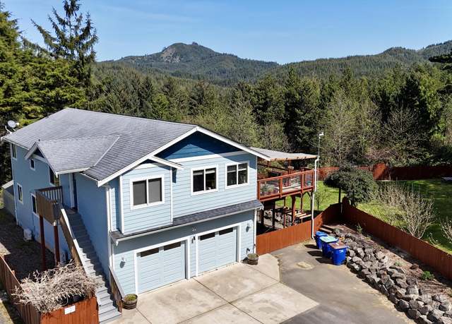 Property at 12282 NE Coos St, Newport, OR 97365, 3 beds, 3 baths
