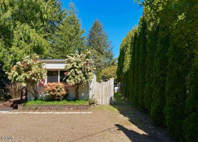 Property at 120 SW Park Dr, Waldport, OR 97394, 1 bed, 1 bath