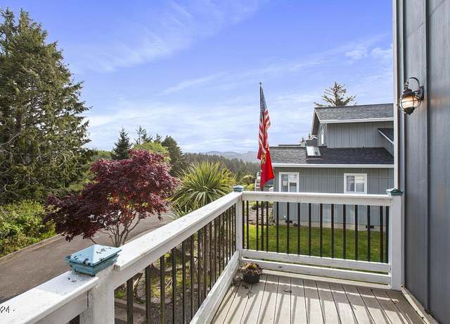 Property at 2509 NE 27th Dr, Lincoln City, OR 97367, 4 beds, 3 baths