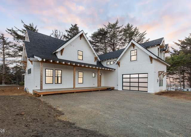 Property at 1938 NW 40th St, Lincoln City, OR 97367, 4 beds, 5.5 baths