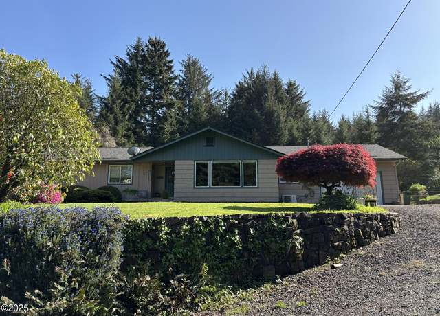 Property at 233 E Lakeside Dr, Waldport, OR 97394, 4 beds, 2 baths
