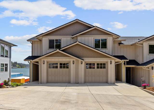 Property at 823 SW 13th Street Unit #1, Newport, OR 97365, 2 beds, 3.5 baths