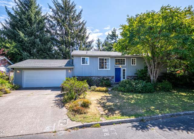 Property at 536 NE 20th Pl, Newport, OR 97365, 4 beds, 3 baths