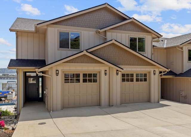 Property at 815 SW 13th Street Unit #3, Newport, OR 97365, 2 beds, 3.5 baths